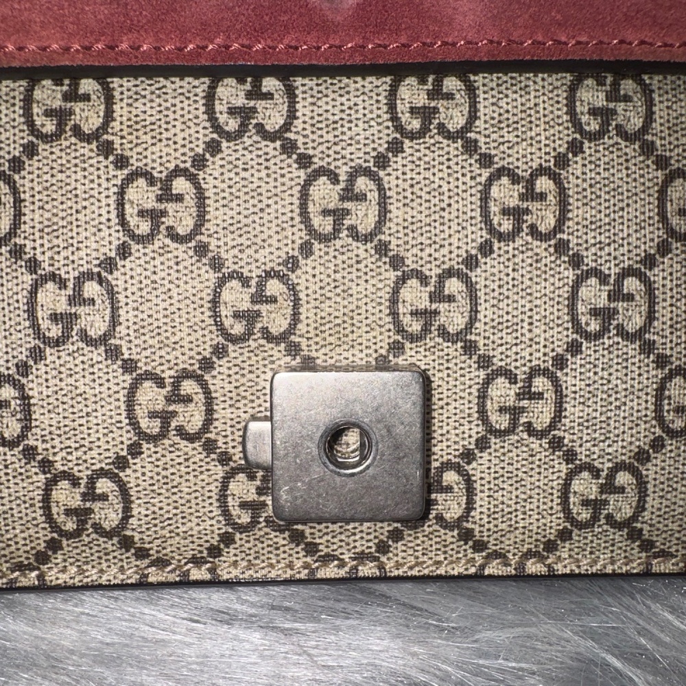***SOLD***Gucci Supreme Red Bloom Dionysus Shoulder/Crossbody - Picture 9 of 14